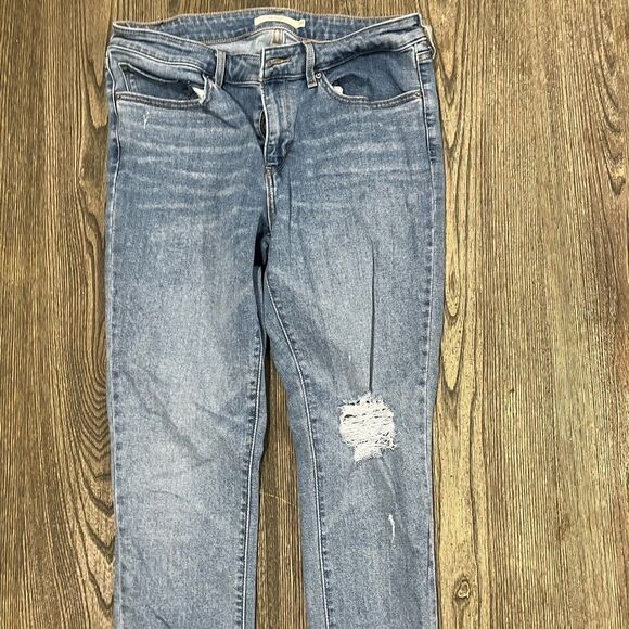 Levi's Womens 711 Skinny Jeans Mid Rise Distressed Denim Light Wash Blue Size 30 - Picture 3 of 12